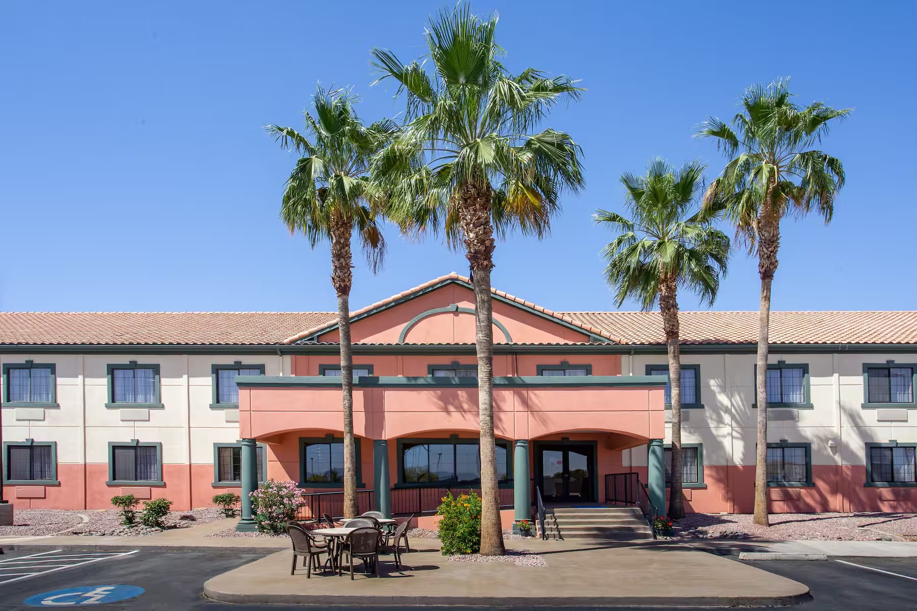 Ascend Capital Management - Kings House Motor Hotel - Exterior